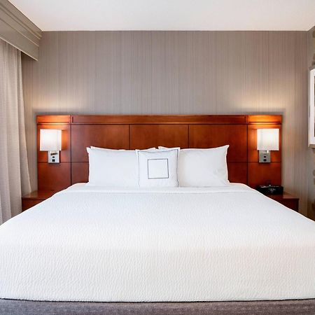 Hotel Courtyard By Marriott Edmonton West Zewnętrze zdjęcie