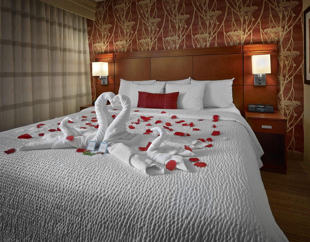 Hotel Courtyard By Marriott Edmonton West Zewnętrze zdjęcie