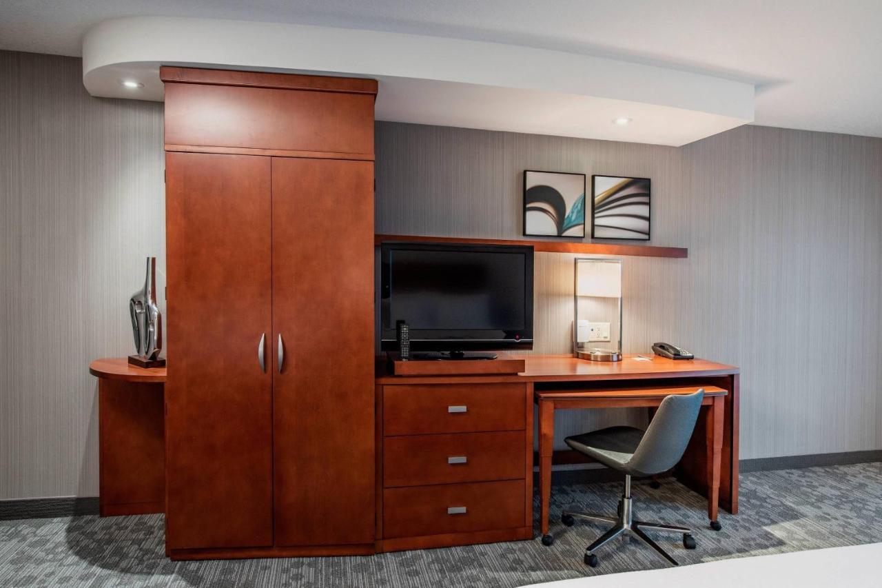 Hotel Courtyard By Marriott Edmonton West Zewnętrze zdjęcie