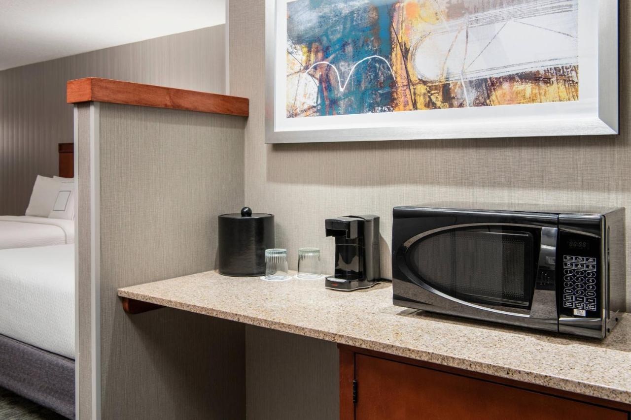 Hotel Courtyard By Marriott Edmonton West Zewnętrze zdjęcie