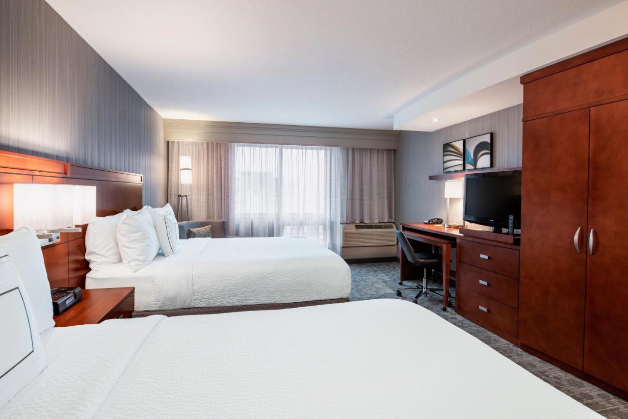 Hotel Courtyard By Marriott Edmonton West Zewnętrze zdjęcie